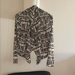 Lush | Black and White Abstract Pattern Flow Blazer